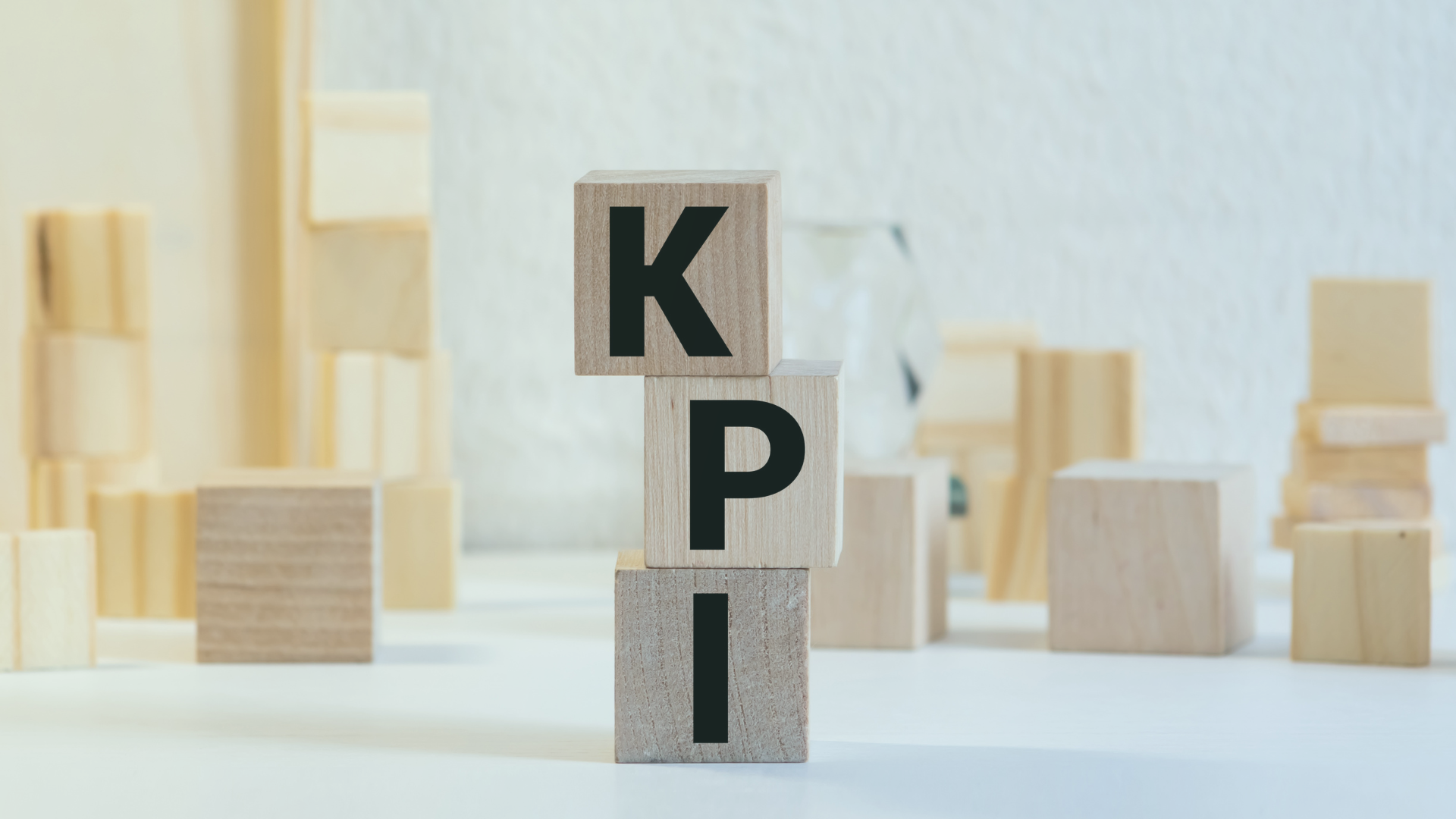 Klötze mit den Buchstaben K P I